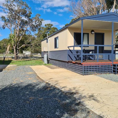 Pinjarra Caravan Park And Cabins エクステリア 写真