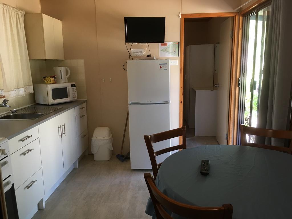 Pinjarra Caravan Park And Cabins エクステリア 写真