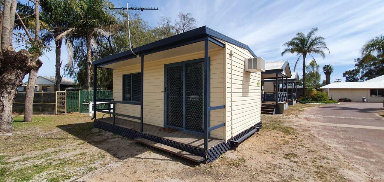 Pinjarra Caravan Park And Cabins エクステリア 写真