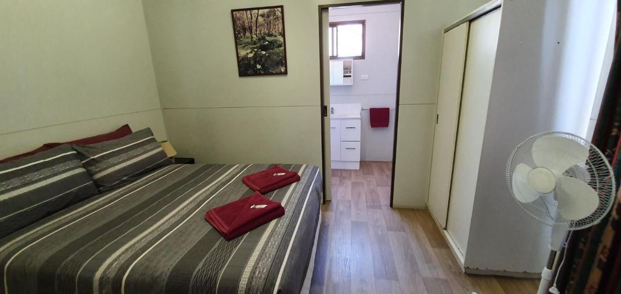 Pinjarra Caravan Park And Cabins エクステリア 写真