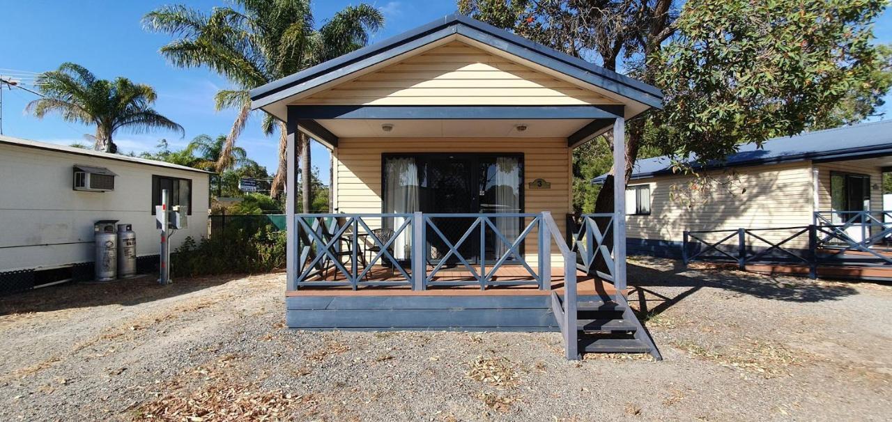 Pinjarra Caravan Park And Cabins エクステリア 写真